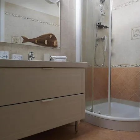 Romantik, Charming House