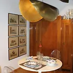 Apartment Romantik, Charming House *