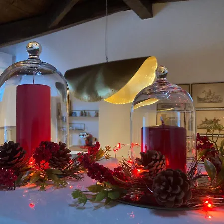 Romantik, Charming House Apartment